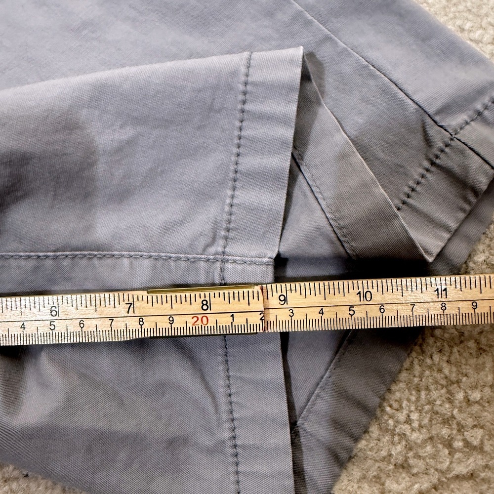 Old Navy Ultimate Tech Slim Shorts Men 33 Gray Built-In Flex Chino Casual Golf - Picture 7 of 9